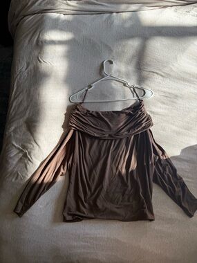 Express XS Brown Off-Shoulder Long Sleeve Top